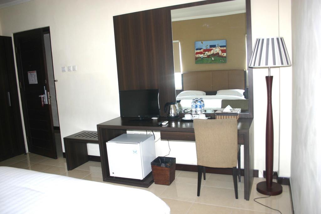 Royal Mamberamo Hotel Sorong Quarto foto